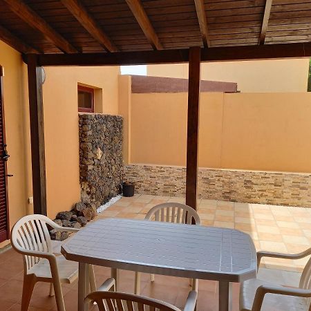 Villa Casa Pitaya, acogedora, con piscina, fibra óptica La Oliva Exterior foto