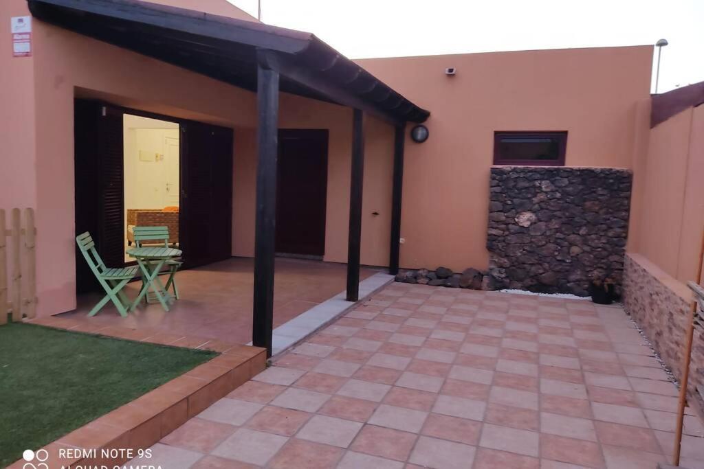 Villa Casa Pitaya, acogedora, con piscina, fibra óptica La Oliva Exterior foto