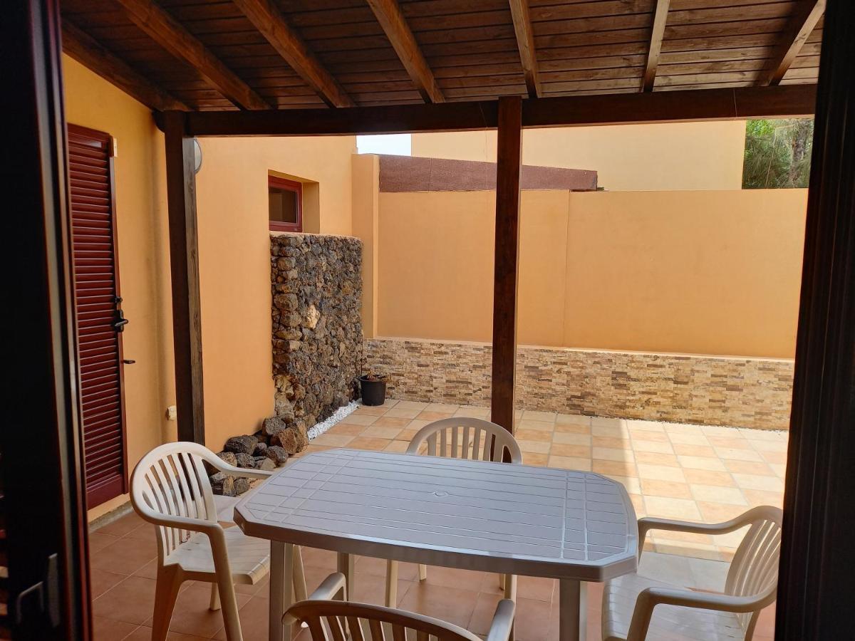 Villa Casa Pitaya, acogedora, con piscina, fibra óptica La Oliva Exterior foto